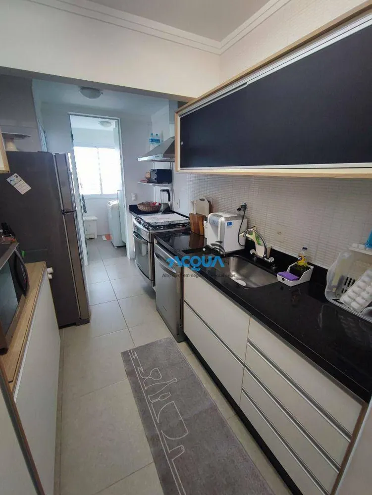 Cobertura, 3 quartos, 210 m² - Foto 4