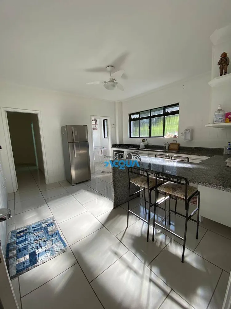 Apartamento, 3 quartos, 140 m² - Foto 4