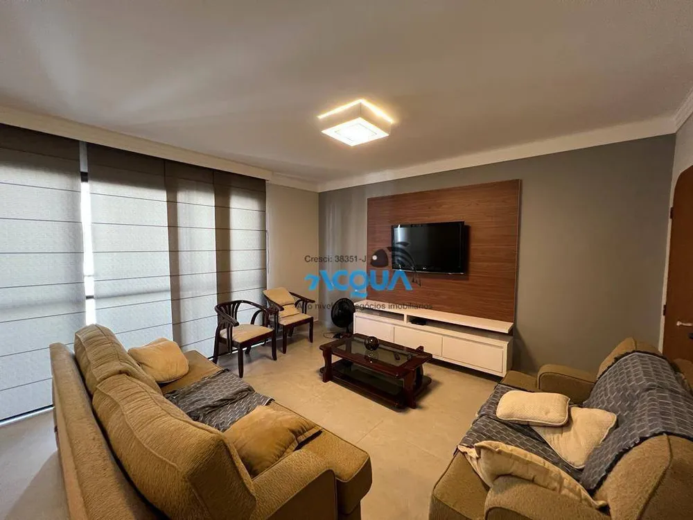 Apartamento, 3 quartos, 140 m² - Foto 1