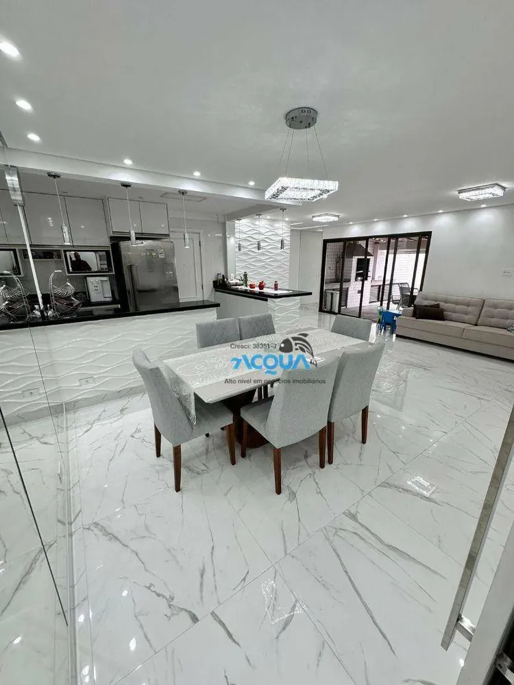 Cobertura, 3 quartos, 224 m² - Foto 1