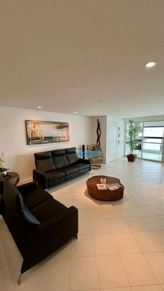 Apartamento, 3 quartos, 185 m² - Foto 2