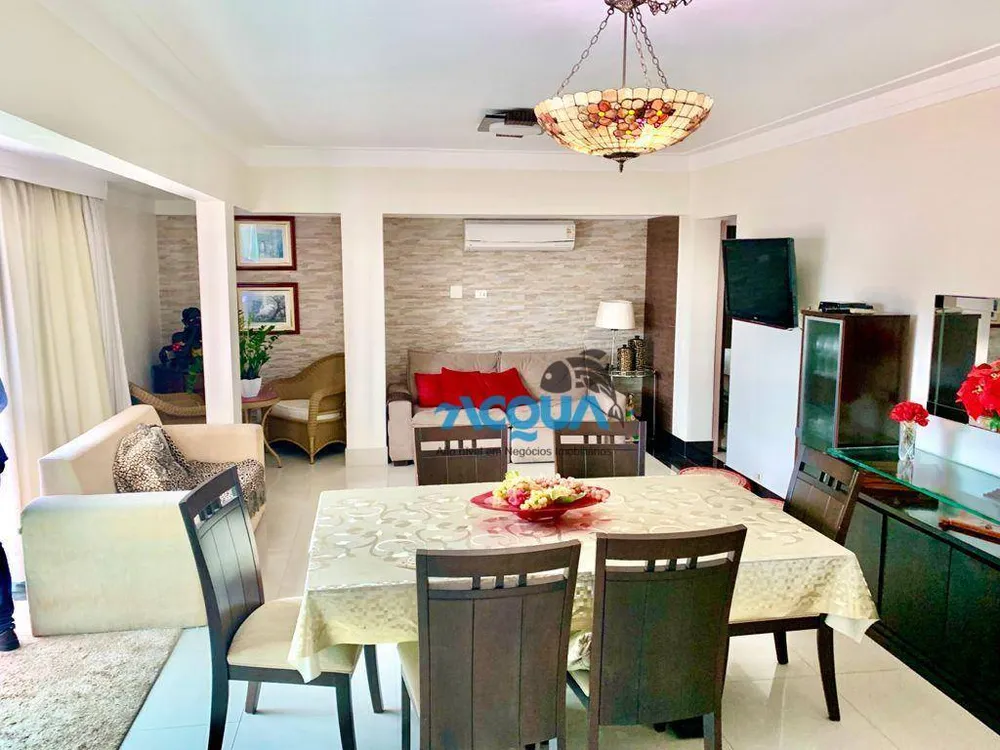 Cobertura, 3 quartos, 200 m² - Foto 1