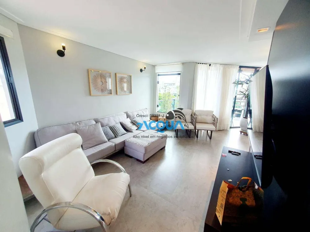 Cobertura, 3 quartos, 190 m² - Foto 1