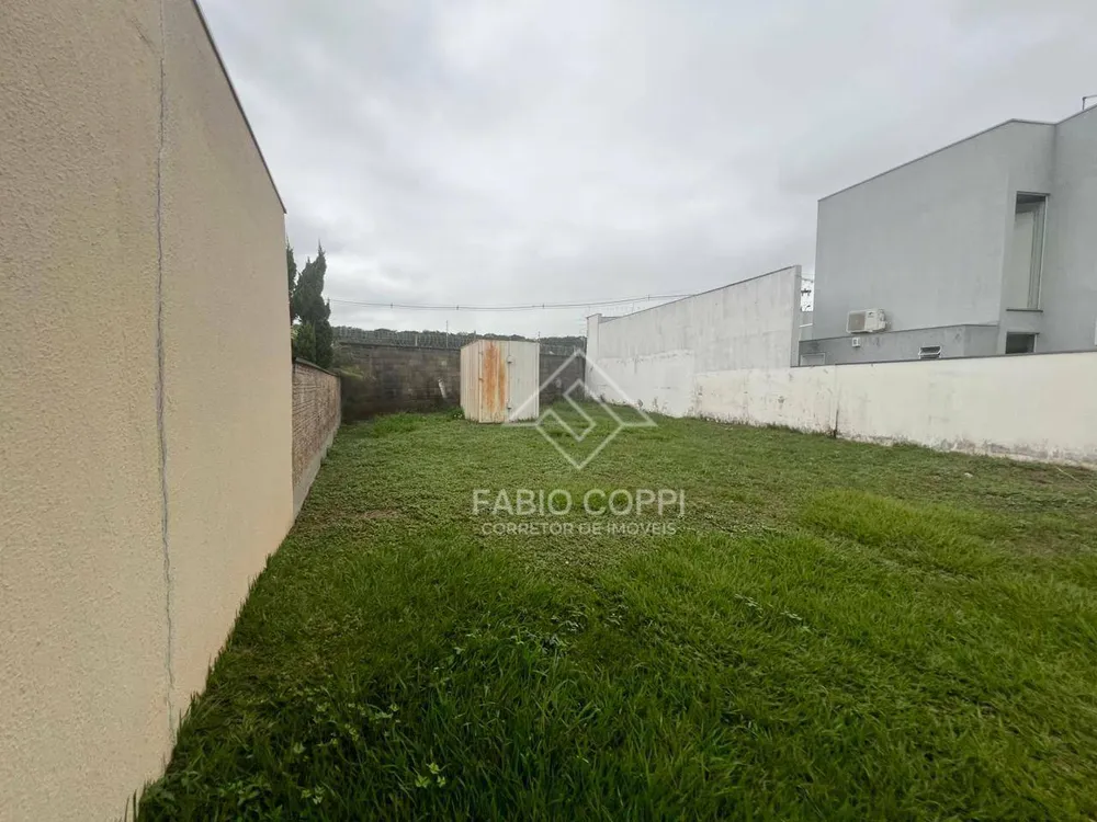 Loteamento e Condomínio, 240 m² - Foto 1