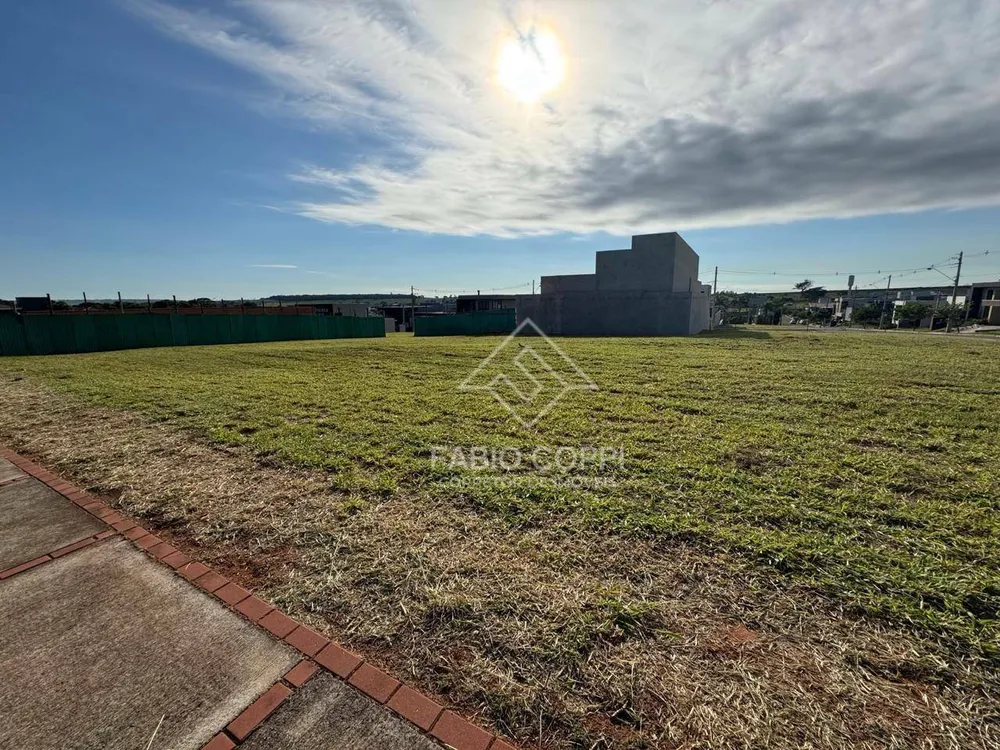 Loteamento e Condomínio, 1000 m² - Foto 2