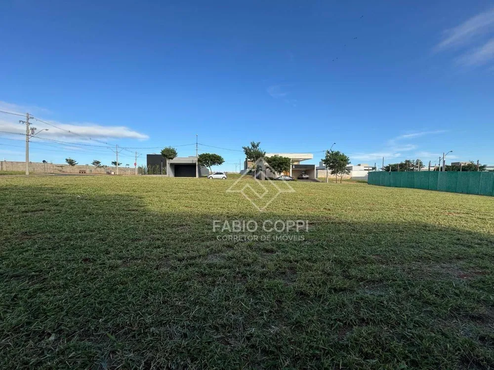 Loteamento e Condomínio, 1000 m² - Foto 1