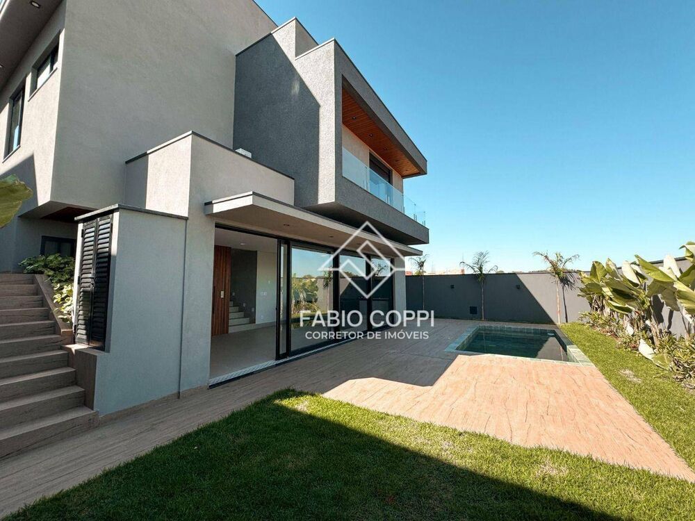 Casa de Condomínio à venda com 3 quartos, 235m² - Foto 2