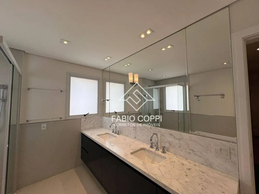 Apartamento, 3 quartos, 245 m² - Foto 11