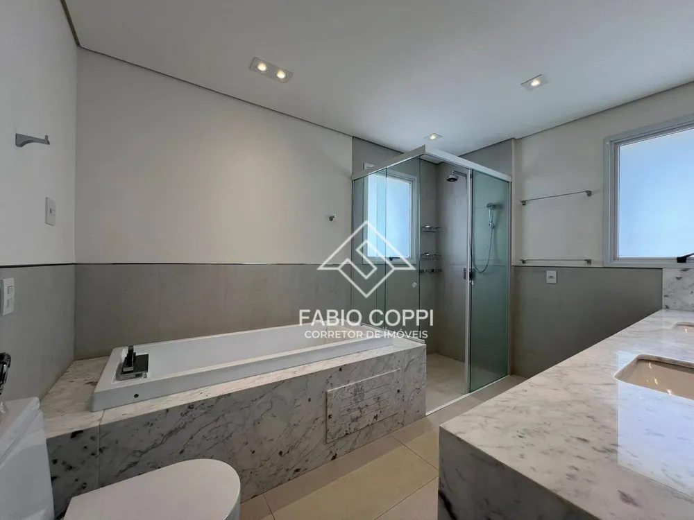 Apartamento, 3 quartos, 245 m² - Foto 10