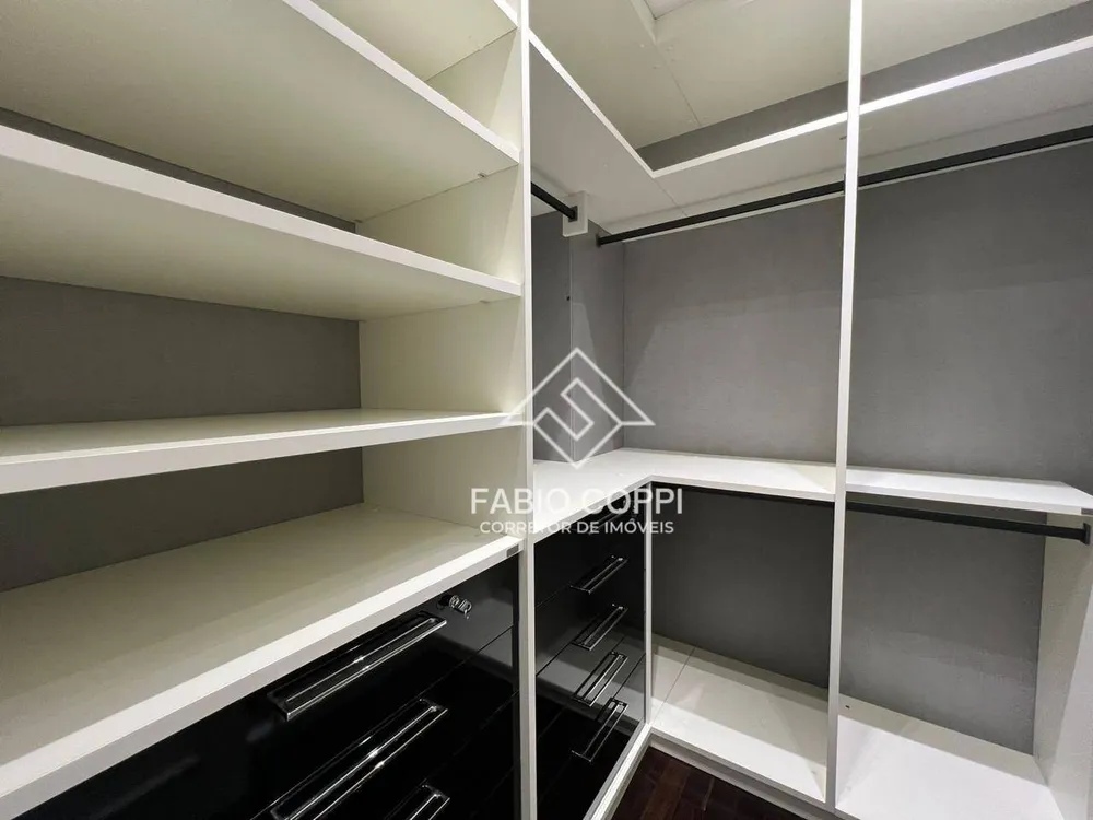Apartamento, 3 quartos, 245 m² - Foto 8