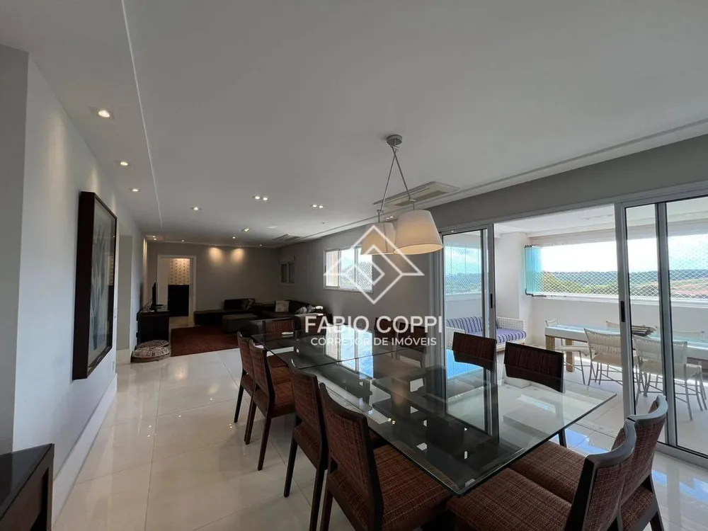 Apartamento, 3 quartos, 245 m² - Foto 1
