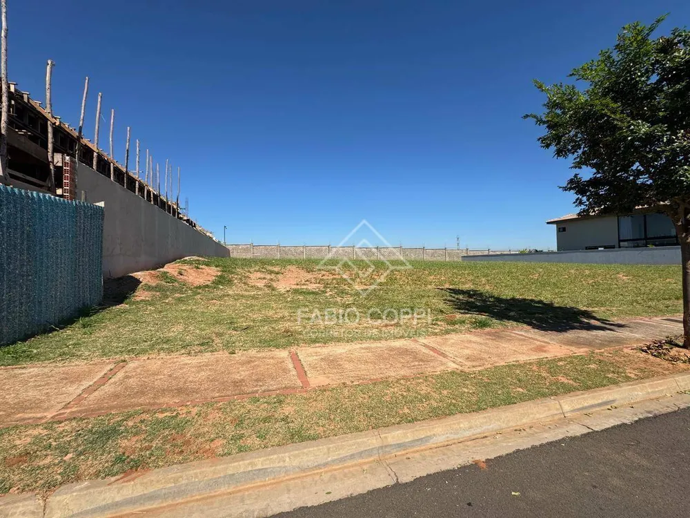 Loteamento e Condomínio, 901 m² - Foto 1