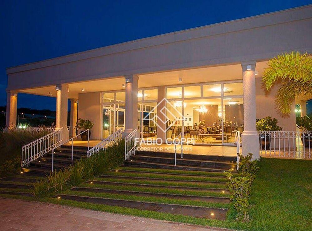 Casa de Condomínio à venda com 3 quartos, 290m² - Foto 2