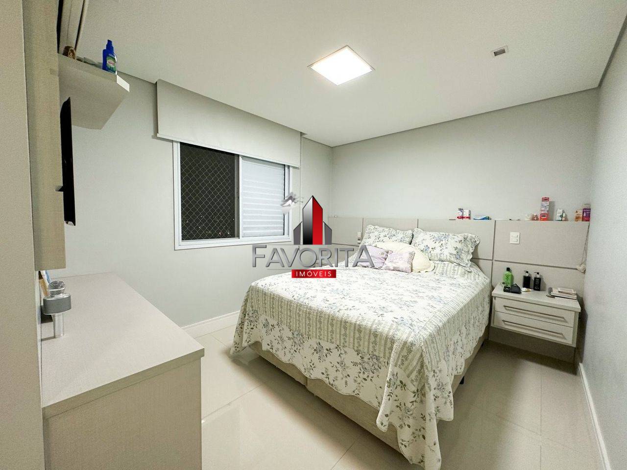 Apartamento à venda com 3 quartos, 139m² - Foto 3