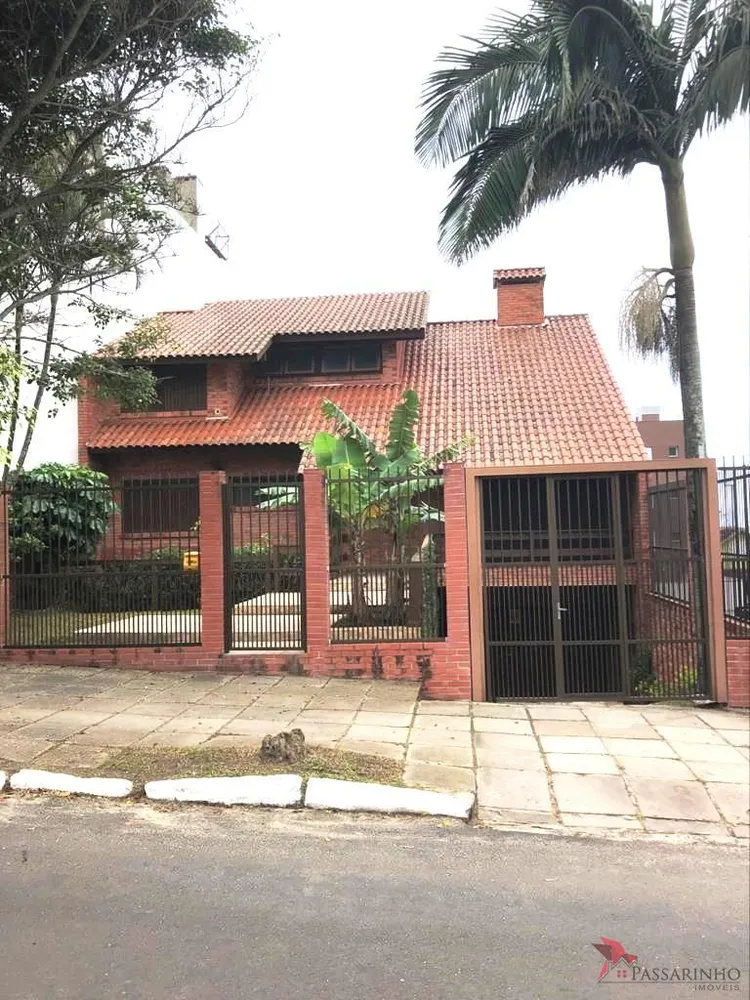 Casa, 9 quartos, 450 m² - Foto 1