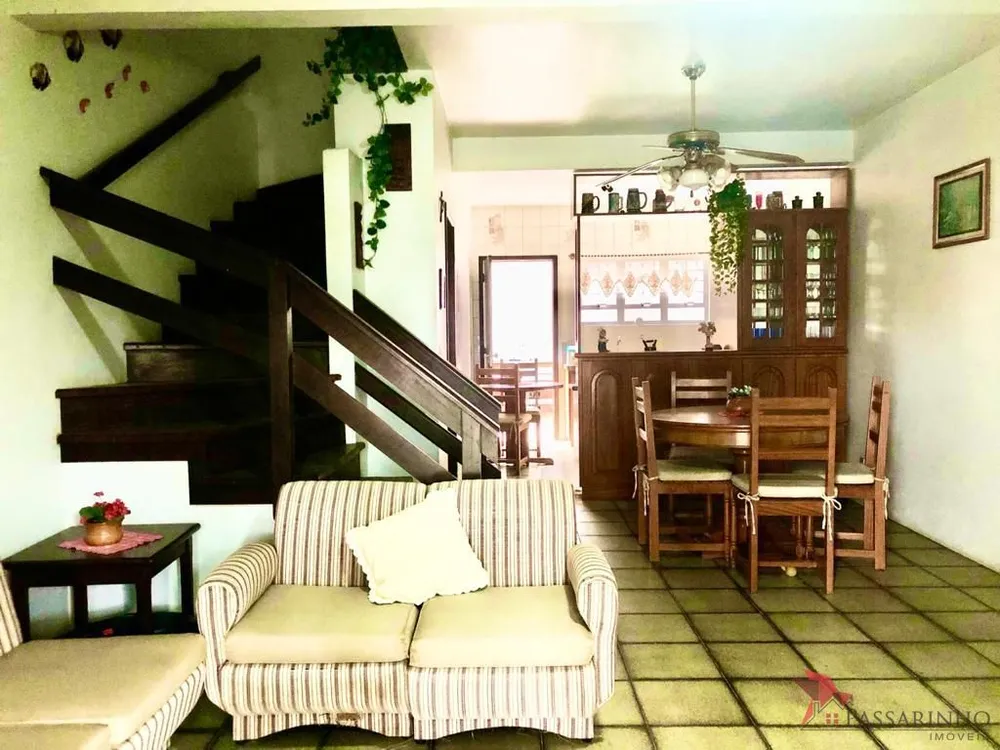 Casa, 3 quartos, 140 m² - Foto 2