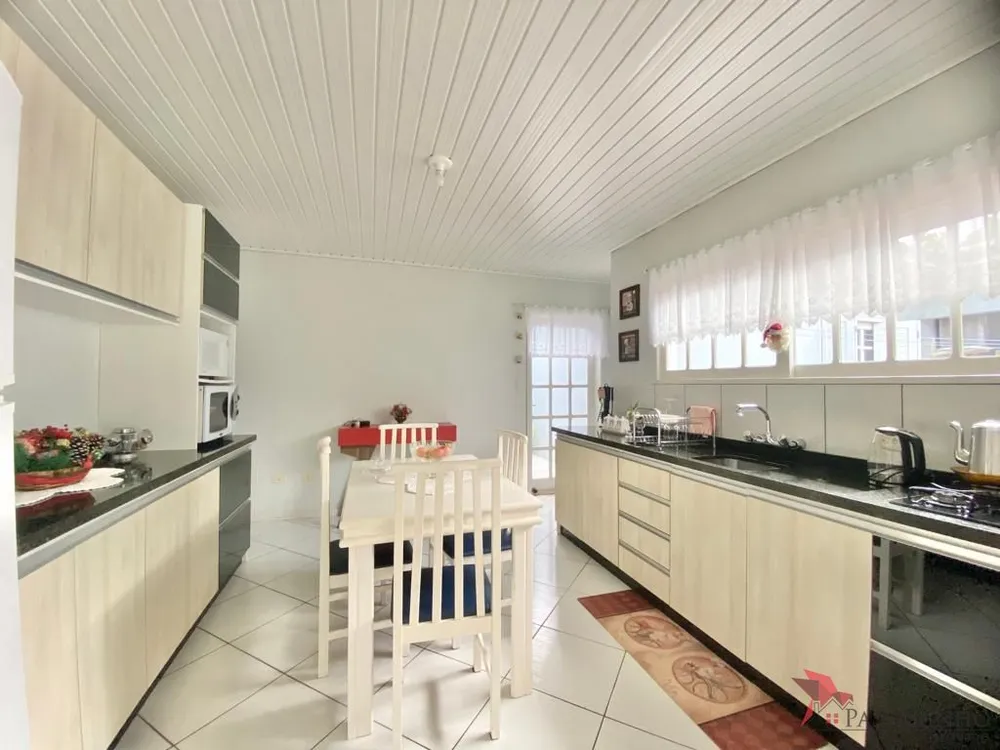 Casa, 3 quartos, 249 m² - Foto 4