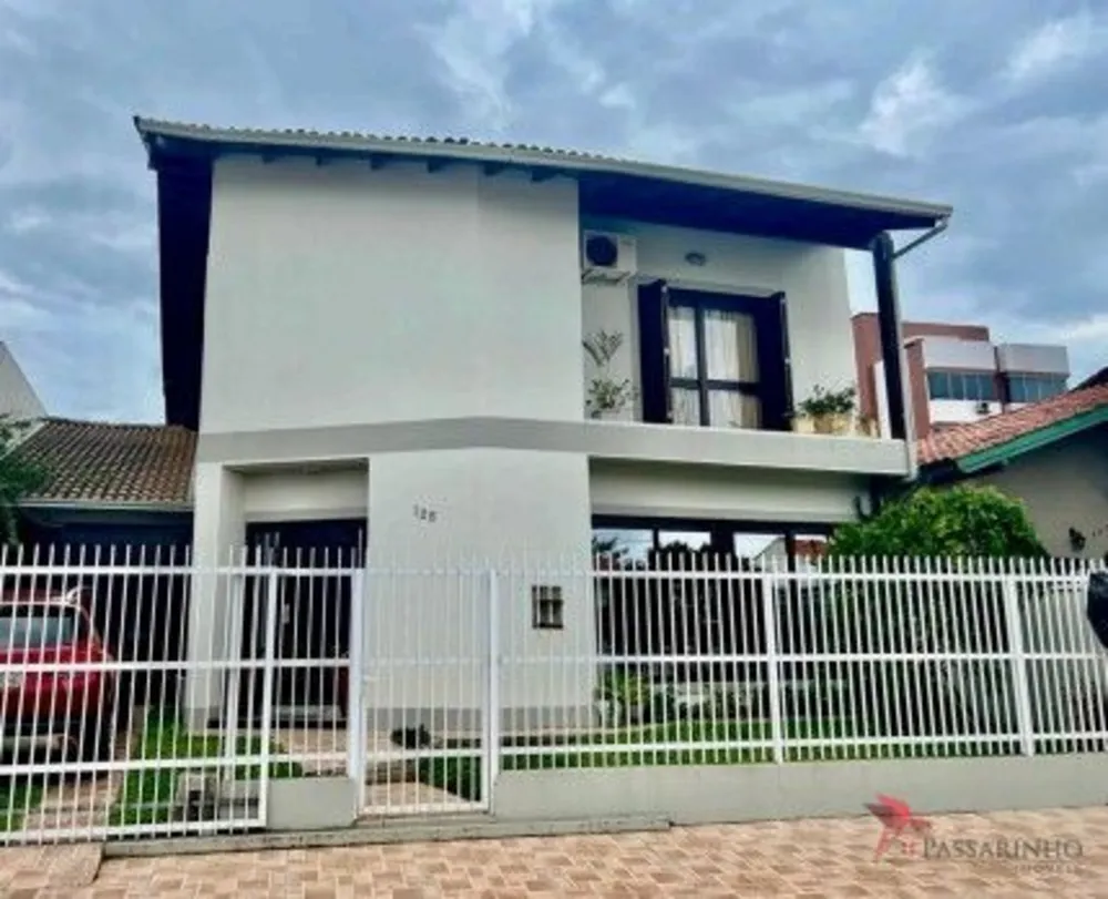 Sobrado, 4 quartos, 240 m² - Foto 1