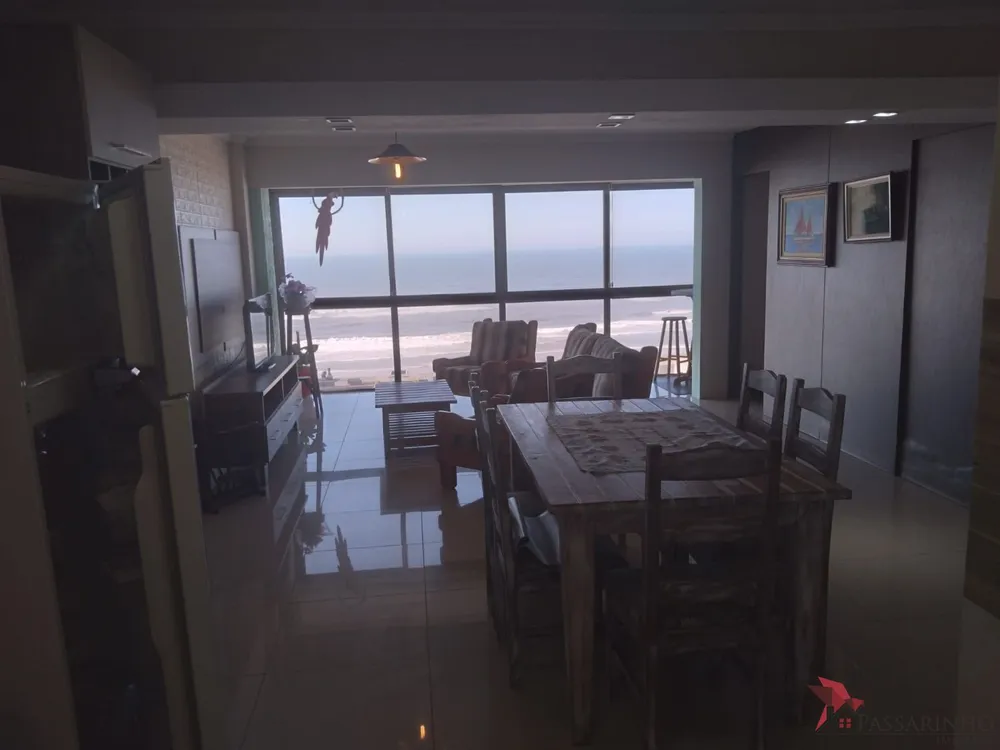 Cobertura, 3 quartos, 240 m² - Foto 2
