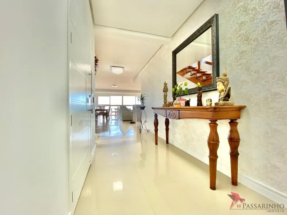 Cobertura, 4 quartos, 328 m² - Foto 2