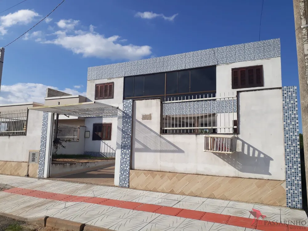 Casa, 5 quartos, 220 m² - Foto 2