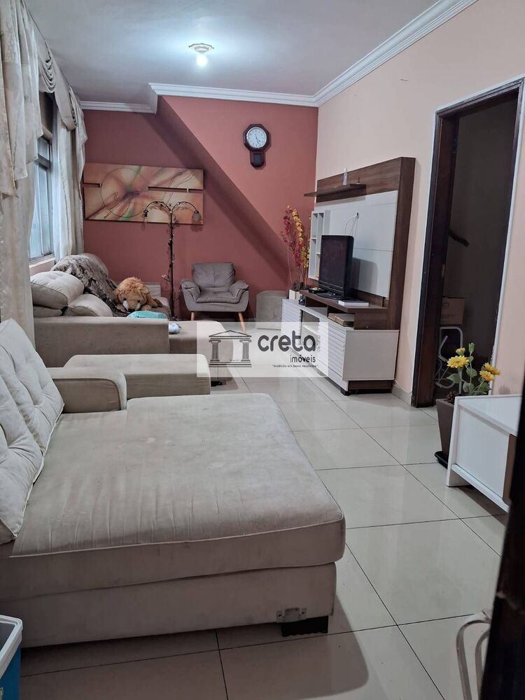 Casa, 3 quartos, 216 m² - Foto 1
