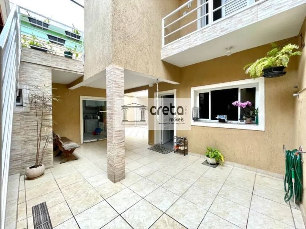 Casa, 4 quartos, 217 m² - Foto 1