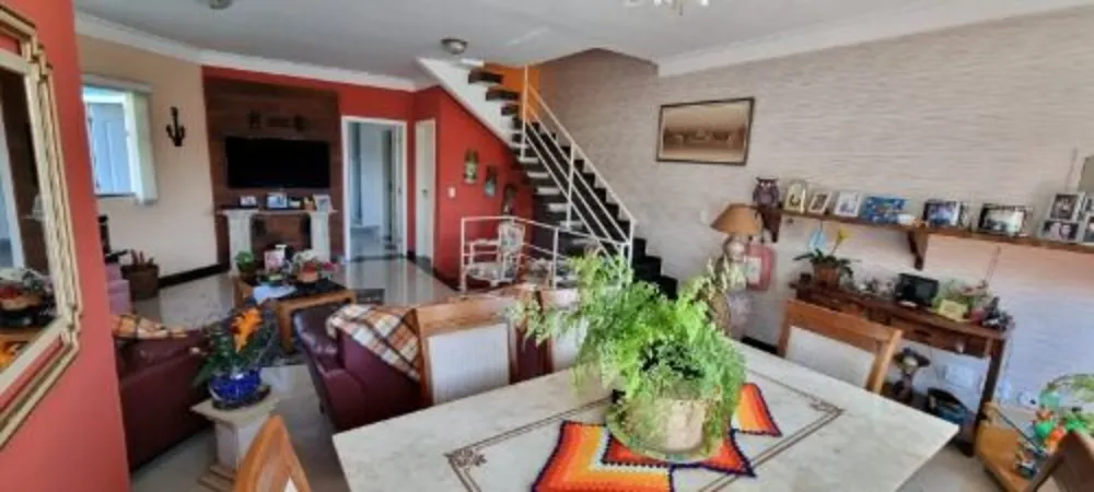 Sobrado, 3 quartos, 225 m² - Foto 2