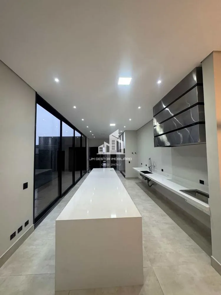 Sobrado, 3 quartos, 350 m² - Foto 1