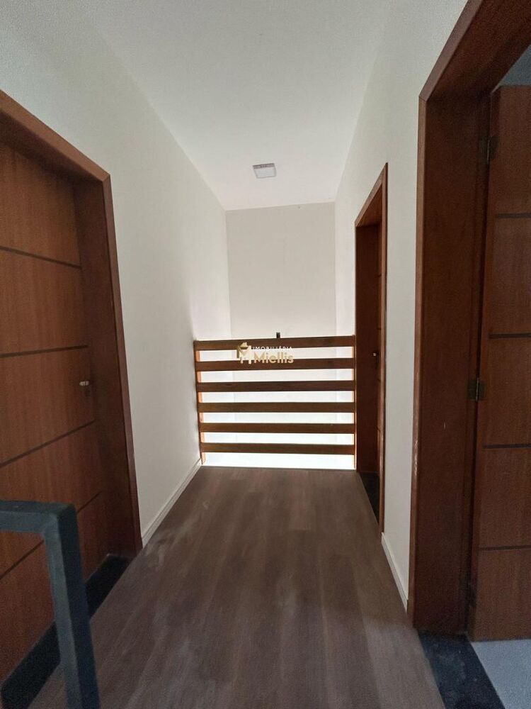 Casa à venda com 2 quartos, 110m² - Foto 9