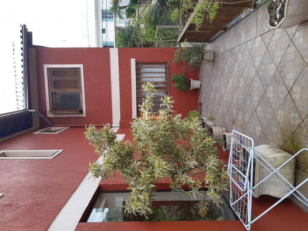 Casa de Condomínio à venda com 3 quartos, 400m² - Foto 13