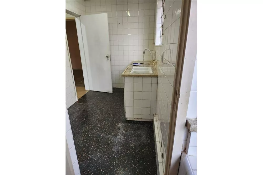 Apartamento à venda com 2 quartos, 76m² - Foto 3