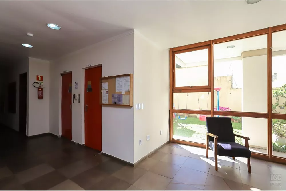 Apartamento à venda com 2 quartos, 65m² - Foto 4