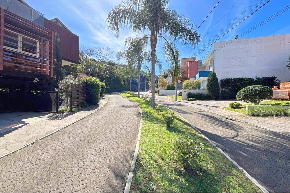 Casa de Condomínio à venda com 3 quartos, 211m² - Foto 9