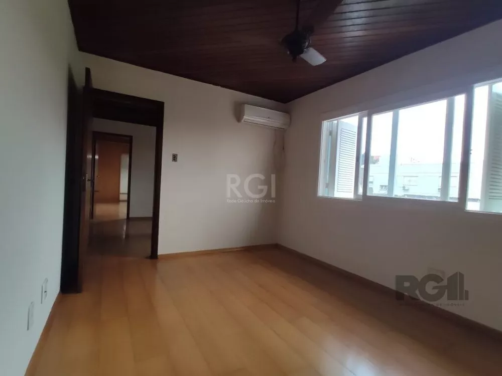 Casa à venda com 4 quartos, 284m² - Foto 4