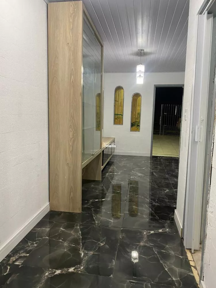 Casa à venda com 2 quartos, 20m² - Foto 4