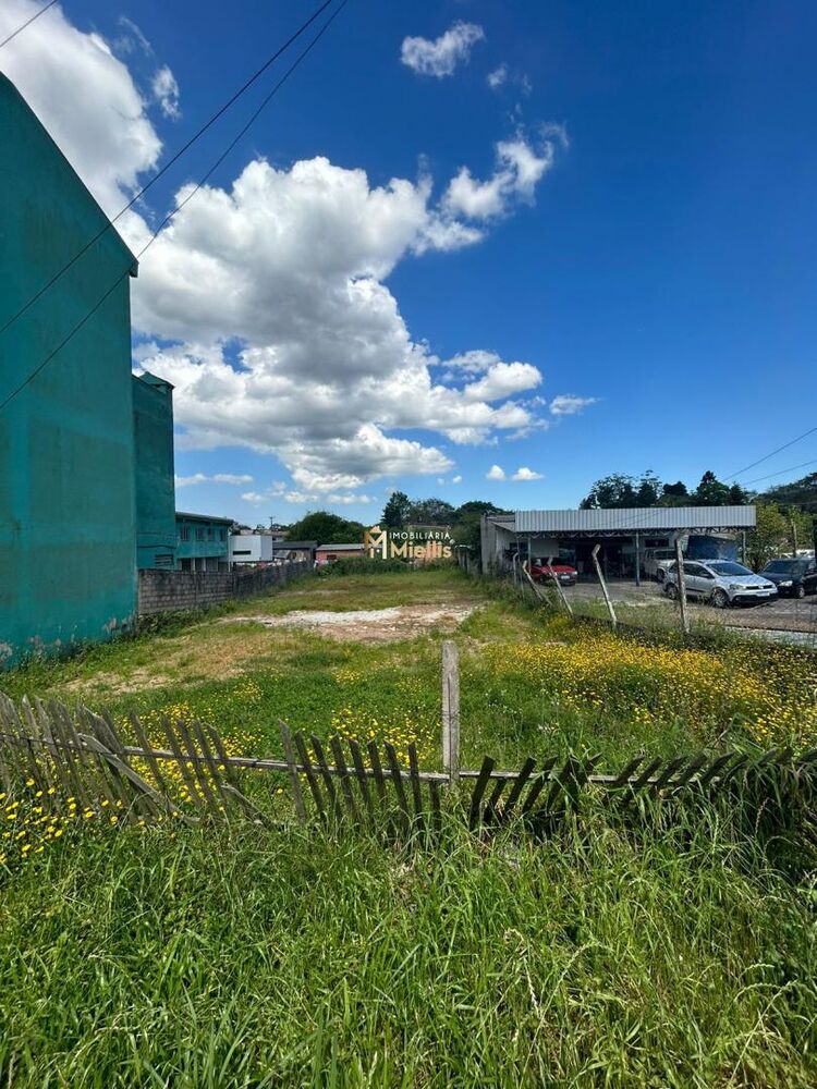 Terreno à venda, 675m² - Foto 1