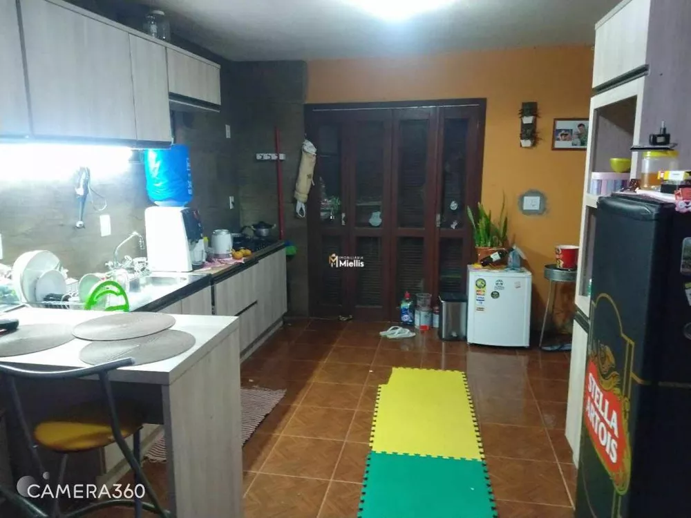 Casa à venda com 3 quartos, 63m² - Foto 4