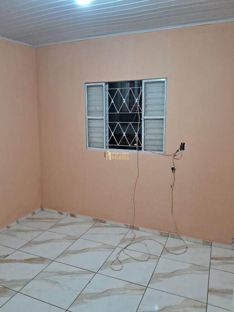 Casa à venda com 3 quartos, 102m² - Foto 2