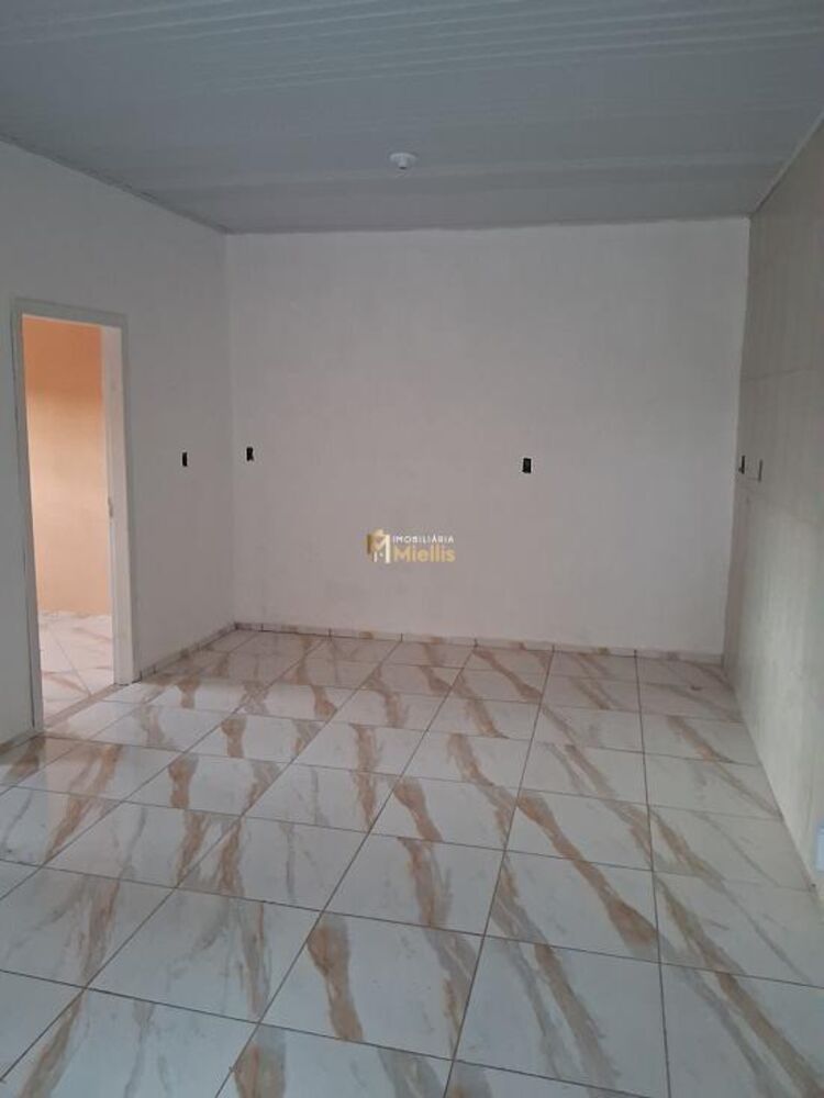 Casa à venda com 3 quartos, 102m² - Foto 1