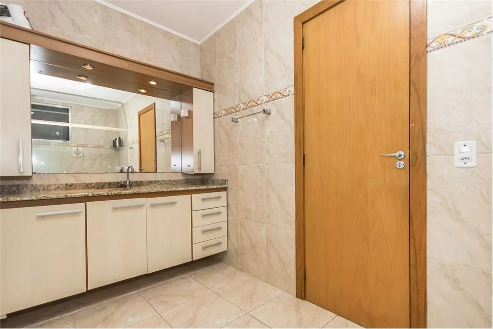 Apartamento à venda com 3 quartos, 148m² - Foto 2