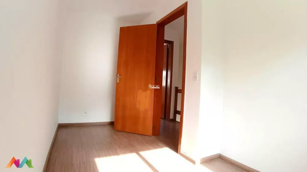 Casa à venda com 2 quartos, 52m² - Foto 3