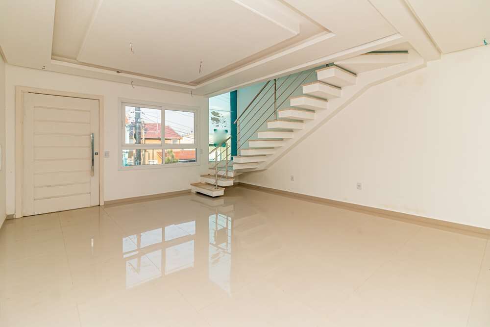 Casa à venda com 3 quartos, 110m² - Foto 4
