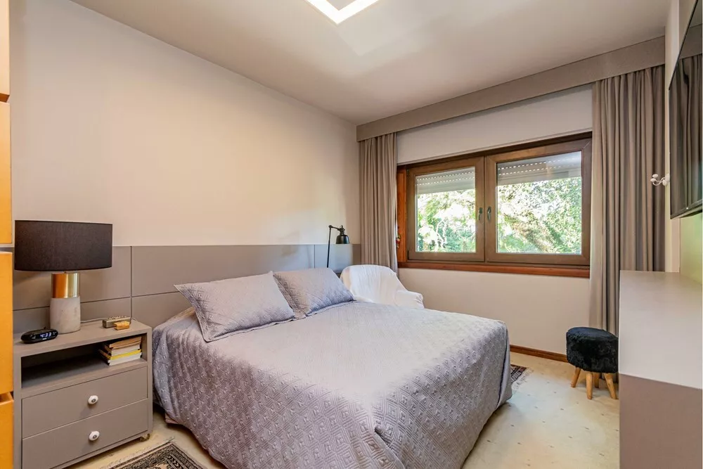 Apartamento à venda com 3 quartos, 157m² - Foto 3