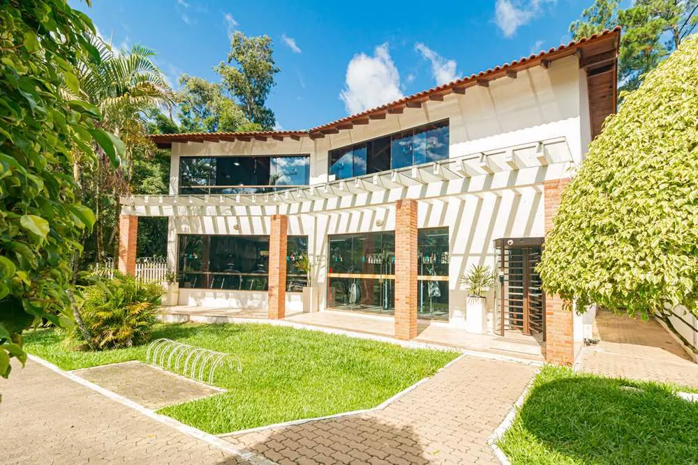 Casa de Condomínio à venda com 5 quartos, 560m² - Foto 2