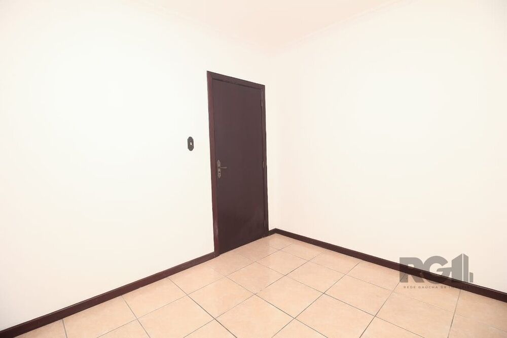 Casa à venda com 4 quartos, 247m² - Foto 5