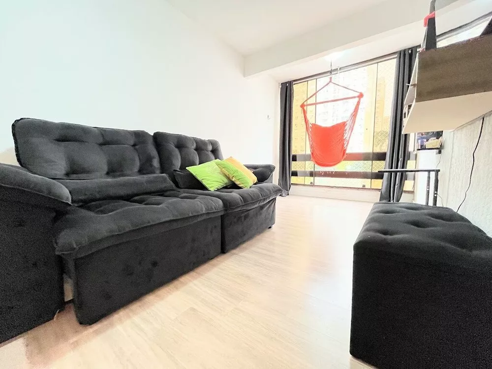 Apartamento à venda com 1 quarto, 45m² - Foto 1