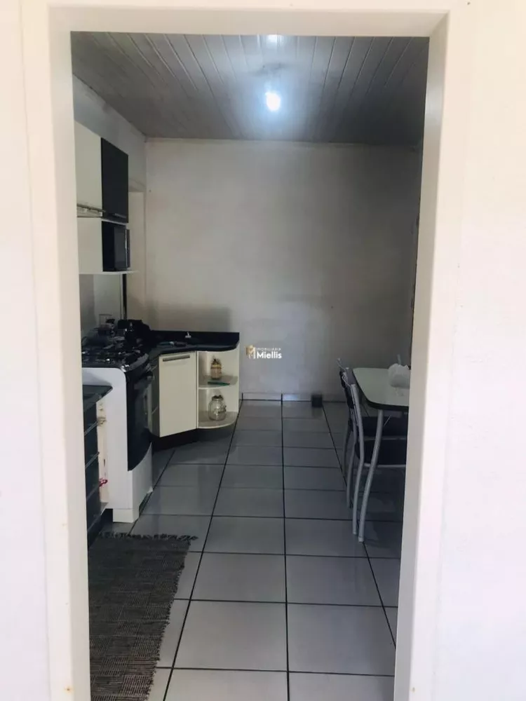 Apartamento à venda com 3 quartos, 168m² - Foto 4