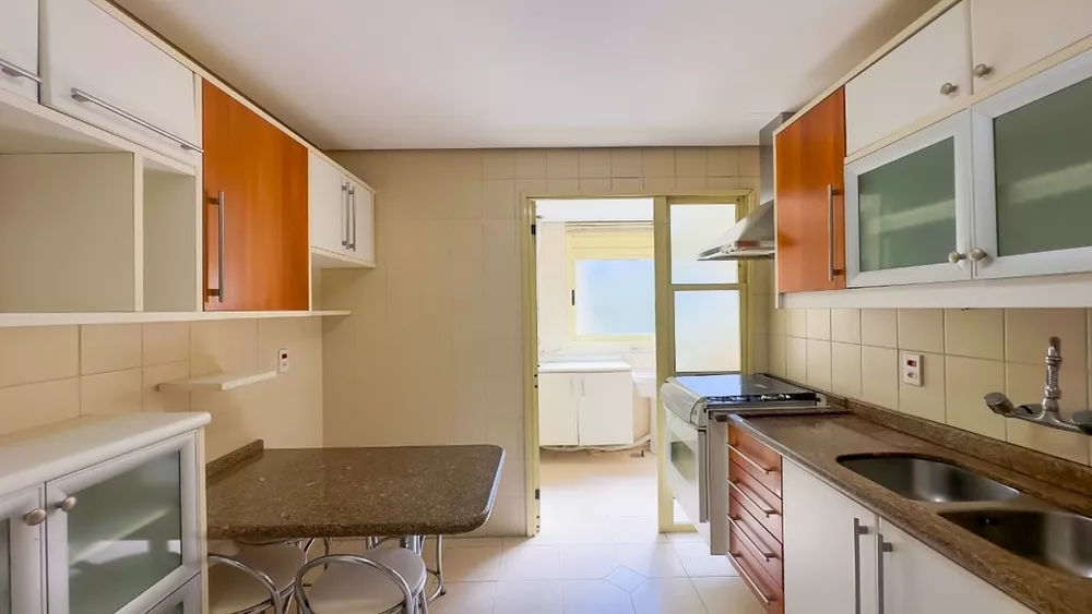 Apartamento à venda com 3 quartos, 117m² - Foto 6