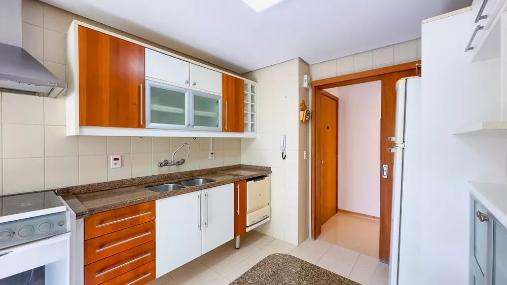 Apartamento à venda com 3 quartos, 117m² - Foto 8